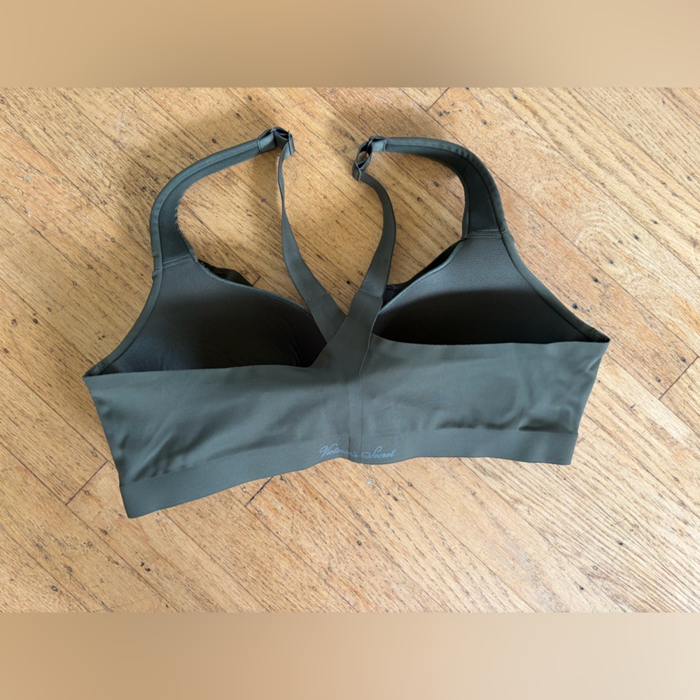 Victoria’s Secret incredible knockout ultra max Racerback sports bra 36D - Picture 6 of 8